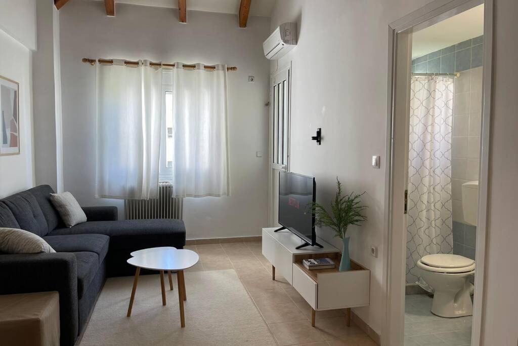 Attic Studio Stay Kalamata Exteriör bild